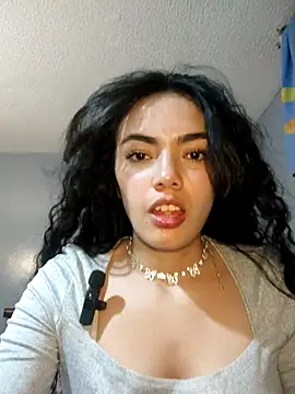 laura mon online show from August 2026 02:38:01 AM