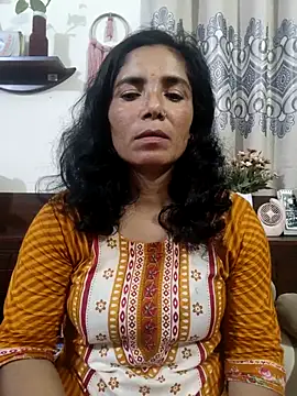 Laila-202 online show from July 2026 09:05:01 PM