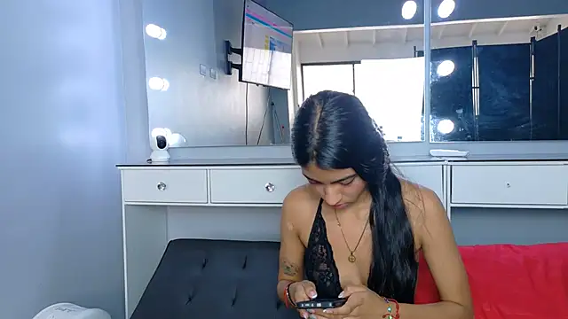 strawberrymia69 online show from July 2026 09:11:02 PM