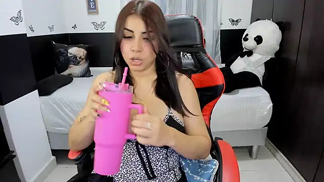 lucy007  online show from June 2026 11:16:01 PM