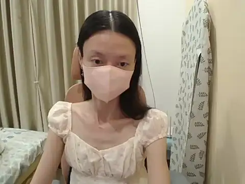 Snapshot of Lil-Cherry chatting on July 2026 01:50:01 PM Lil-Cherry online show from July 2026 01:50:01 PM