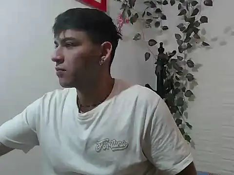 omar202612 online show from July 2026 12:45:01 PM