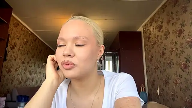 PeggieGrosjean online show from July 2026 11:06:01 AM