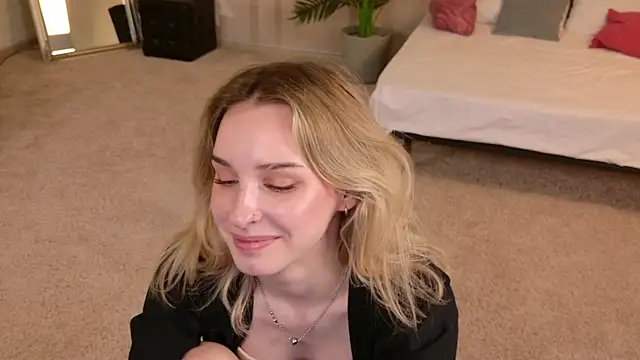 Eva Mitchell online show from July 2026 02:03:02 PM