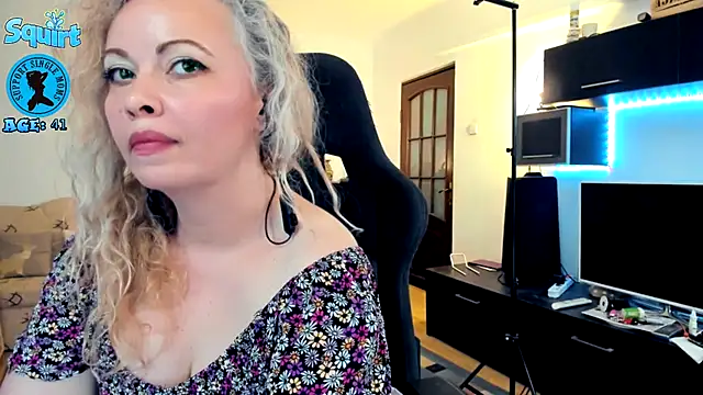 WhitneyLynn online show from September 2025 12:33:01 AM