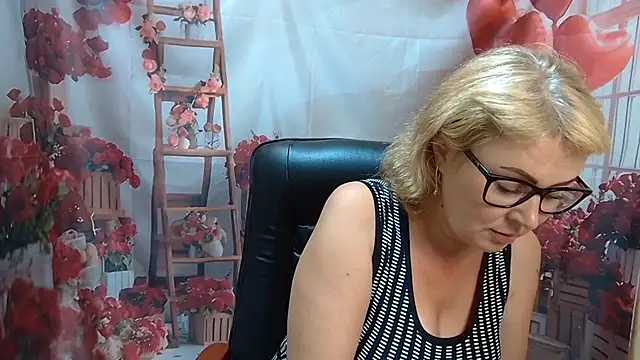 LindaSloboda online show from July 2026 01:18:01 PM