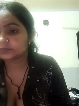 Snapshot of Curvy_Bhabhi_ chatting on July 2026 09:21:01 PM Curvy Bhabhi online show from July 2026 09:21:01 PM