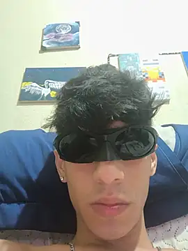 Snapshot of Josangel_69 chatting on July 2026 03:37:01 AM Josangel 69 online show from July 2026 03:37:01 AM