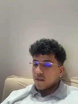 Snapshot of henrids chatting on July 2026 05:14:01 AM henrids online show from July 2026 05:14:01 AM