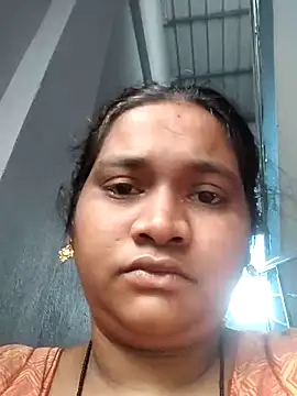 Snapshot of RiyaHot chatting on July 2026 01:24:02 AM RiyaHot online show from July 2026 01:24:02 AM