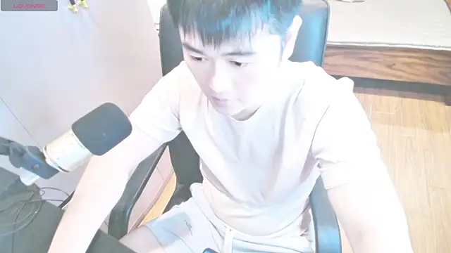 xiaoxiao-666 online show from August 2026 04:37:01 PM