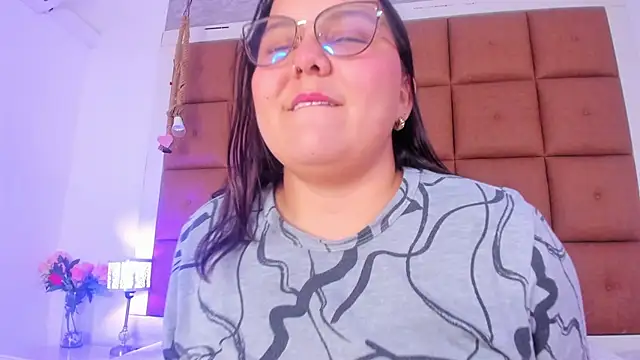 AmberrRossee online show from July 2026 04:08:01 PM