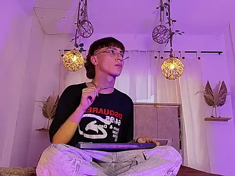 Xander Grey online show from July 2026 07:44:02 PM