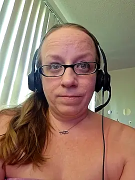 XxMs StarzxX online show from April 2026 10:04:01 PM