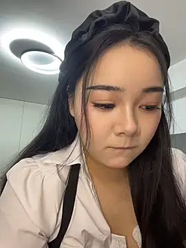Snapshot of Luna-girl chatting on July 2026 01:56:02 PM Luna-girl online show from July 2026 01:56:02 PM