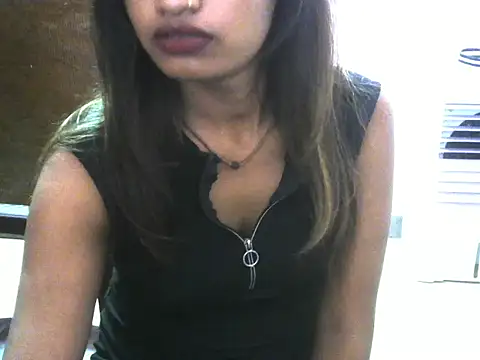 Vaishali20 online show from July 2026 04:25:01 PM