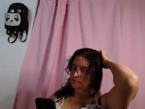 Snapshot of consentidamummy09 chatting on July 2026 12:54:01 AM consentidamummy09 online show from July 2026 12:54:01 AM