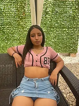 EstrellaGlow Pink online show from July 2026 06:16:01 PM