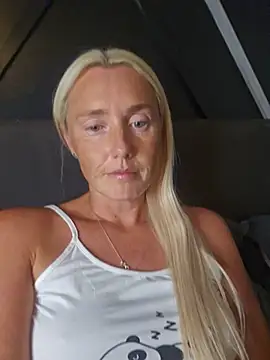 Snapshot of NaughtyMrsK26 chatting on July 2026 09:33:01 PM NaughtyMrsK26 online show from July 2026 09:33:01 PM
