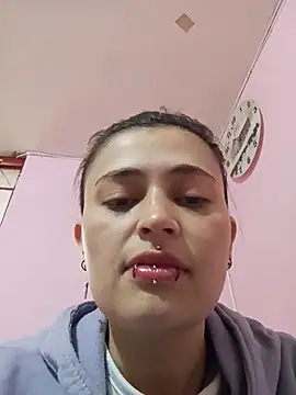 Belle-Eva online show from July 2026 12:40:01 PM