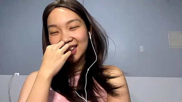 Snapshot of KassandraBrentz chatting on July 2026 10:34:01 AM KassandraBrentz online show from July 2026 10:34:01 AM