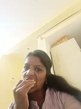 Snapshot of ashwini805057 chatting on July 2026 08:34:02 AM ashwini805057 online show from July 2026 08:34:02 AM
