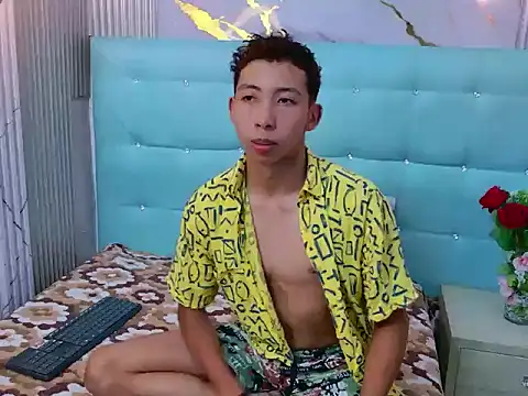 Snapshot of MOgekobig18 chatting on July 2026 11:30:01 AM MOgekobig18 online show from July 2026 11:30:01 AM