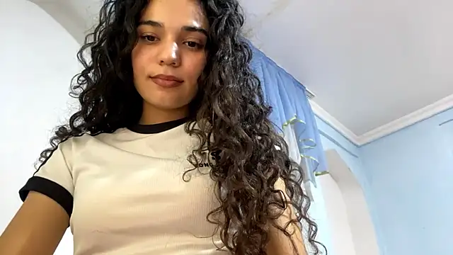 Snapshot of BrendaBennett chatting on July 2026 05:05:01 AM BrendaBennett online show from July 2026 05:05:01 AM