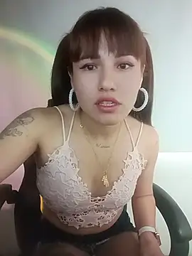 Snapshot of _Luna_Blooms chatting on July 2026 03:02:02 PM Luna Blooms online show from July 2026 03:02:02 PM