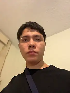 Snapshot of marco_duran chatting on July 2026 08:26:01 AM marco duran online show from July 2026 08:26:01 AM