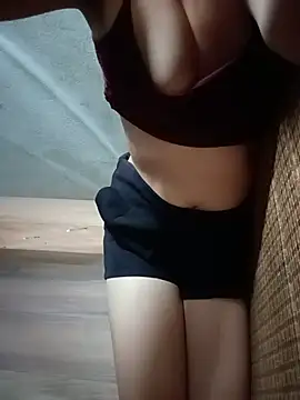 Mya-lia online show from July 2026 09:00:01 AM