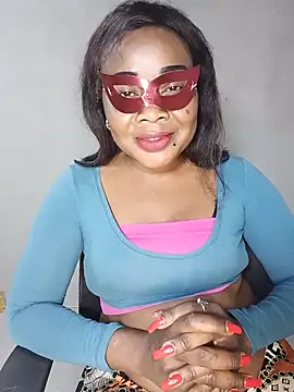 Snapshot of aylah32 chatting on July 2026 09:23:01 PM aylah32 online show from July 2026 09:23:01 PM