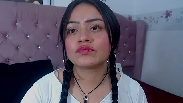 Snapshot of gabriela_grace chatting on October 2025 03:24:01 PM gabriela grace online show from October 2025 03:24:01 PM