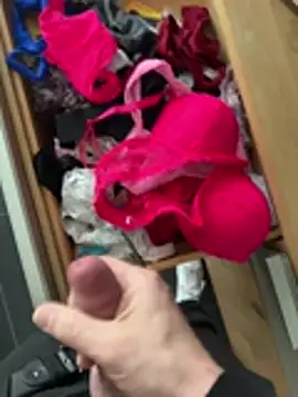 swissboy22 online show from March 2026 01:23:02 PM