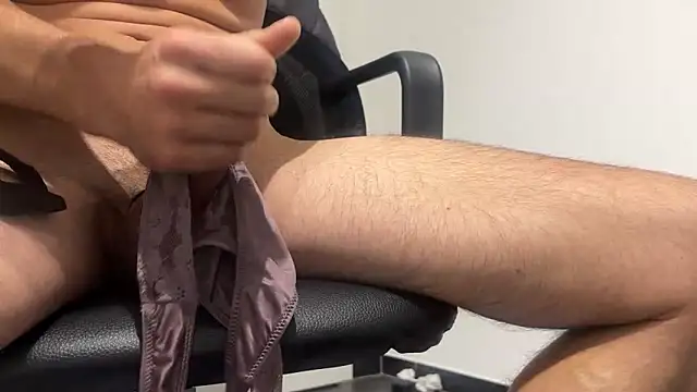 Snapshot of swissboy22 chatting on October 2025 08:14:01 AM swissboy22 online show from October 2025 08:14:01 AM