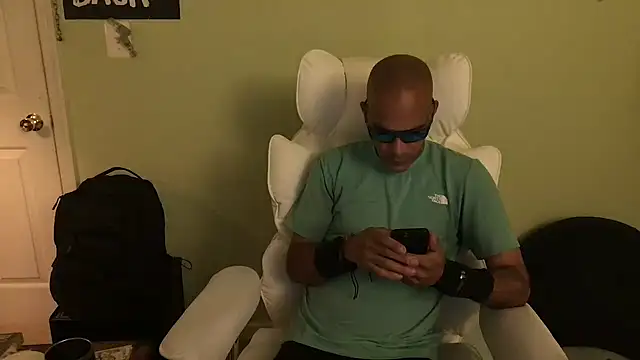 Snapshot of Roman_Sebastian chatting on July 2026 01:46:02 AM Roman Sebastian online show from July 2026 01:46:02 AM