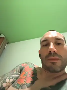 Snapshot of Leo_Irezumi chatting on July 2026 04:19:02 AM Leo Irezumi online show from July 2026 04:19:02 AM