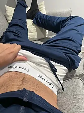 Snapshot of leowhyat chatting on July 2026 10:45:01 PM leowhyat online show from July 2026 10:45:01 PM