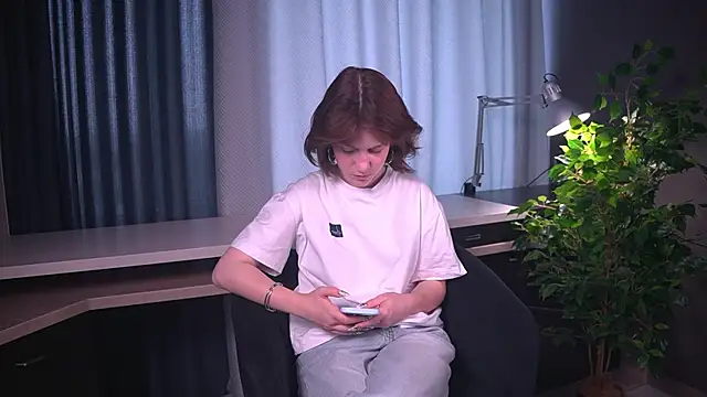 Snapshot of TashinaJenness chatting on July 2026 11:01:01 AM TashinaJenness online show from July 2026 11:01:01 AM