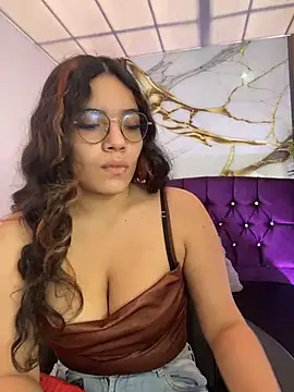 Snapshot of ariana_ec chatting on July 2026 01:24:02 PM ariana ec online show from July 2026 01:24:02 PM