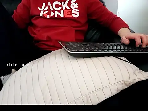 Snapshot of SWEBOY666 chatting on November 2025 11:11:02 AM SWEBOY666 online show from November 2025 11:11:02 AM