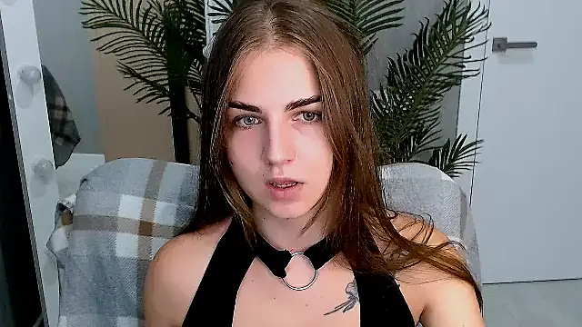 LiluBloom online show from July 2026 05:17:02 AM