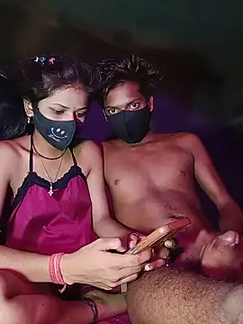 Snapshot of enjoy_Couple10 chatting on July 2026 04:20:03 PM enjoy Couple10 online show from July 2026 04:20:03 PM