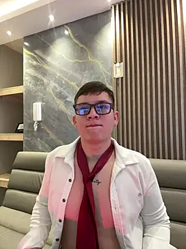 Kael-Noir online show from July 2026 01:28:02 PM