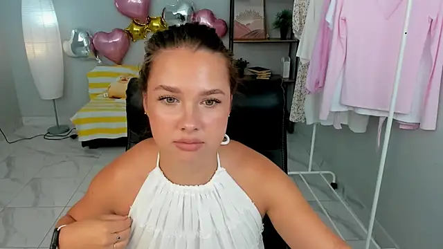 RoseJones online show from July 2026 01:18:02 PM