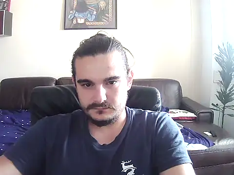 johnnybravovici online show from July 2026 10:01:01 AM