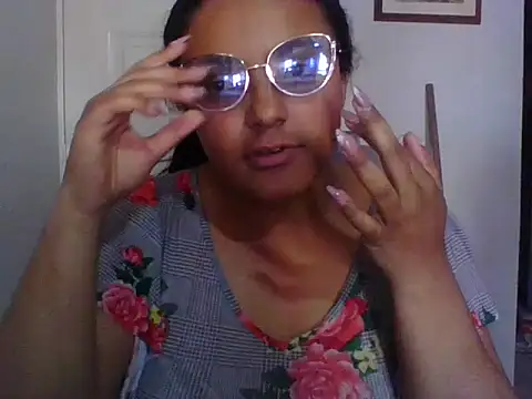 Valeryyyy  online show from July 2026 07:54:02 PM