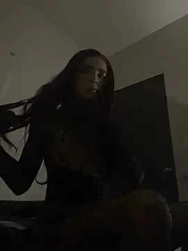 xtinasissy online show from August 2026 10:33:02 AM
