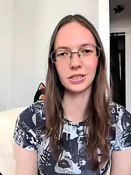 MrsCrazy18 online show from July 2026 02:16:01 PM