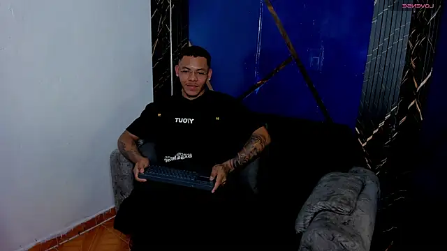BRAHIAN STEVEN online show from July 2026 06:37:02 PM